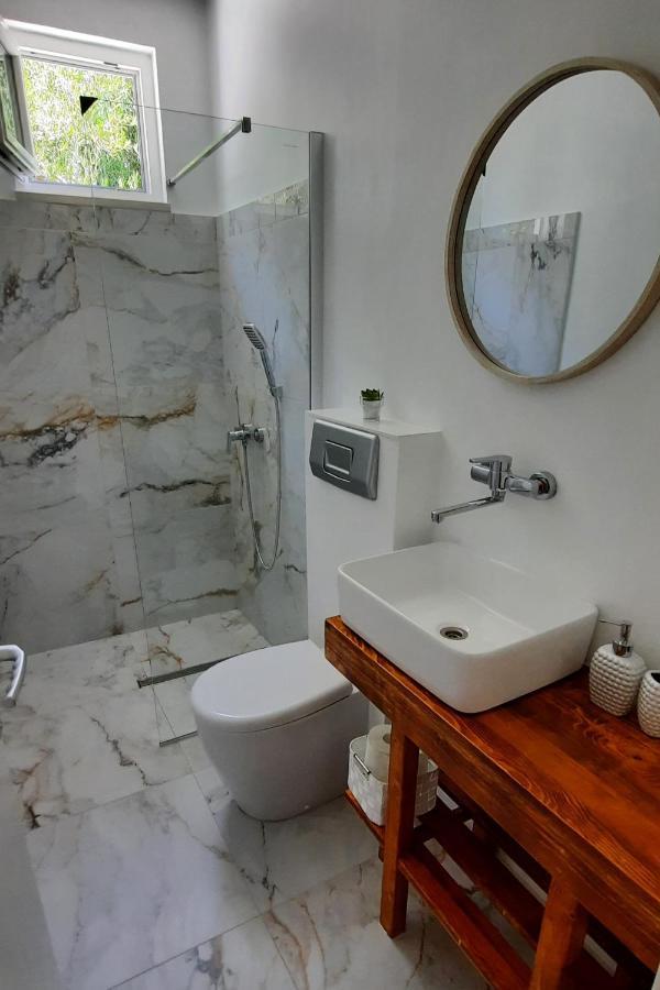 Apartments By The Sea Zuljana, Peljesac - 19080 Kültér fotó