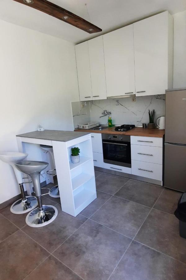 Apartments By The Sea Zuljana, Peljesac - 19080 Kültér fotó